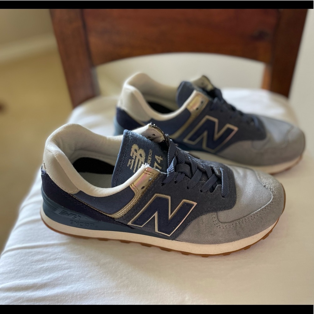 Like New; Blue New Balance Women’s Size 7